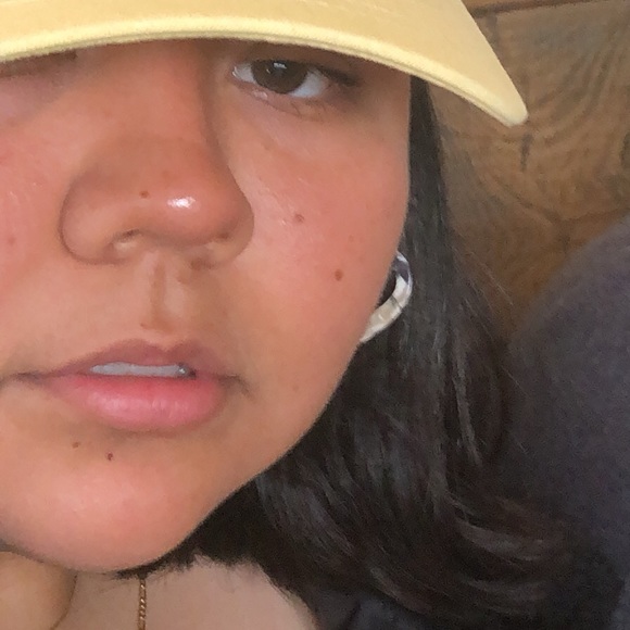 Meet your Posher, Reyna - Picture 1 of 1